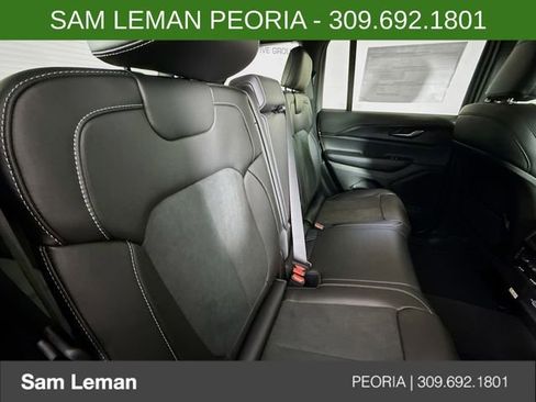 New 2025 Jeep Grand Cherokee Laredo image 26