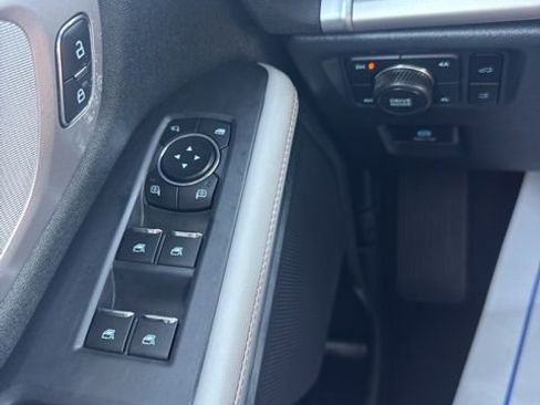 Used 2025 Ford Expedition Active AWD/4WD image 24
