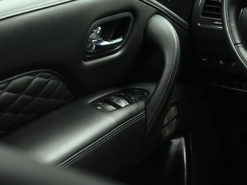 Used 2024 INFINITI QX80 Sensory AWD/4WD image 41