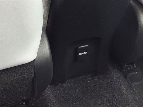 Used 2018 Toyota Prius Prime Advanced image 26