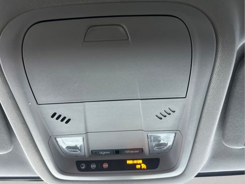 Used 2021 GMC Acadia SLE w/ Driver Convenience Package FWD image 34