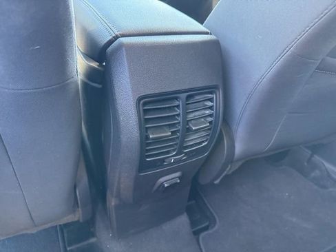 Used 2019 Ford Escape SE AWD/4WD image 15