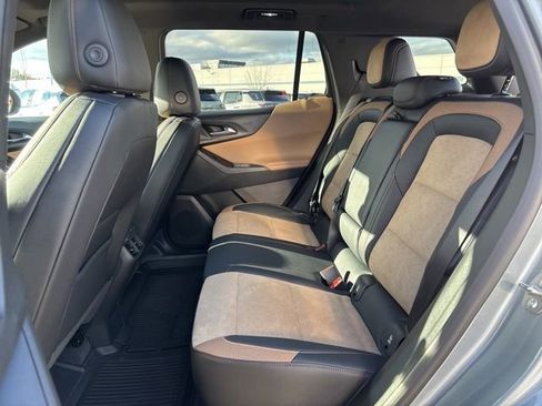 New 2026 Chevrolet Equinox ACTIV w/ Convenience Package III AWD/4WD image 31