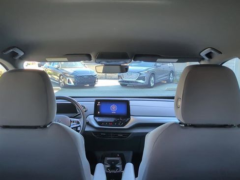 Used 2022 Volkswagen ID.4 Pro image 14