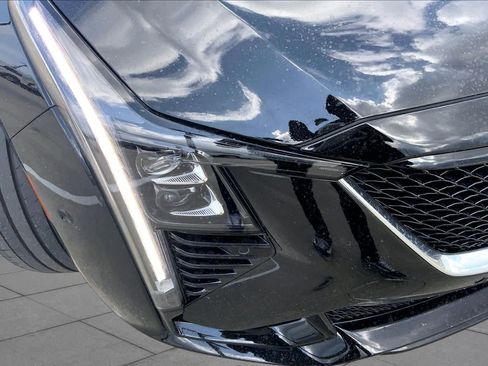Certified 2025 Cadillac CT5 V w/ Technology Package RWD image 27