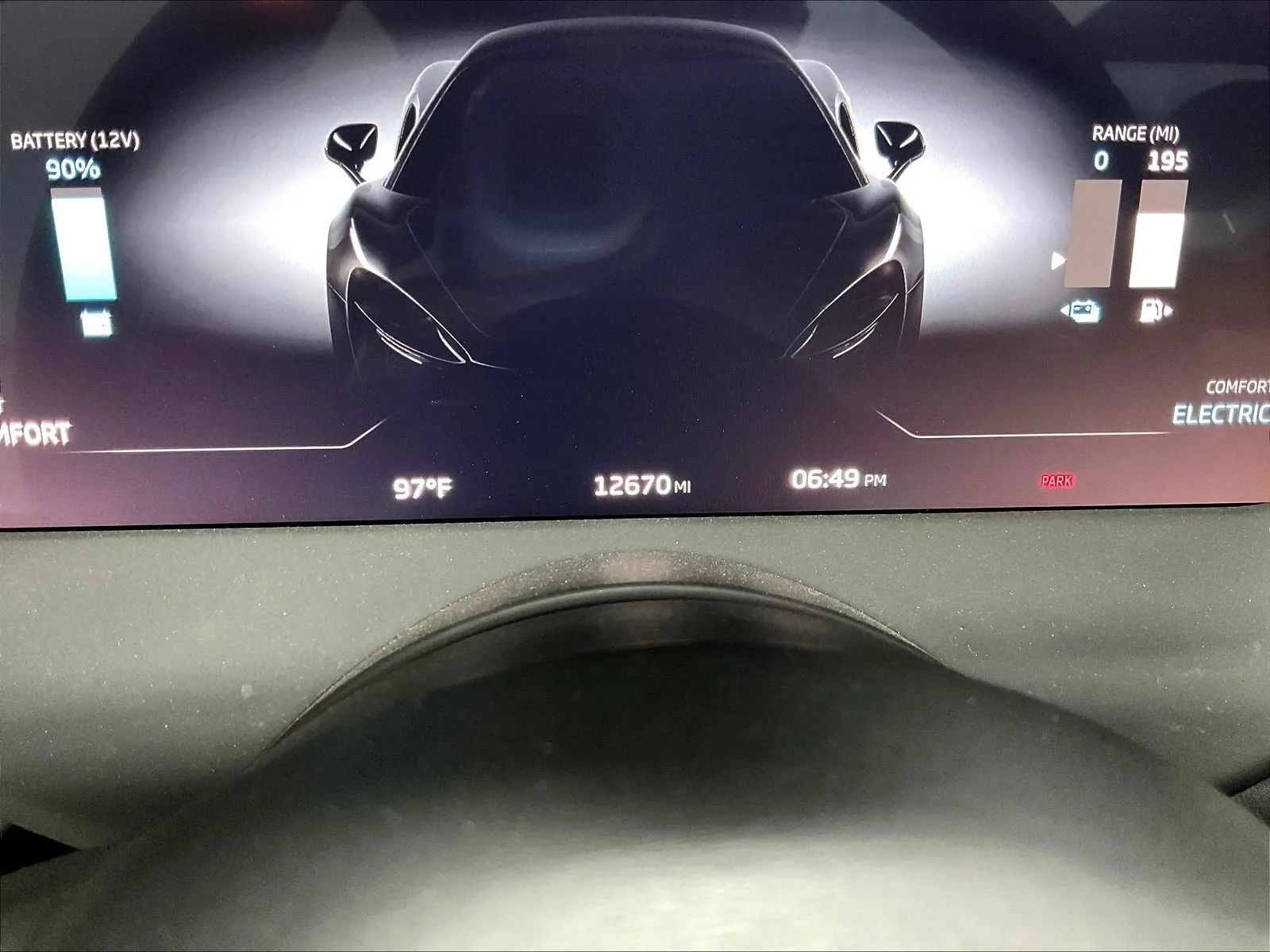 Used 2023 McLaren Artura RWD image 28