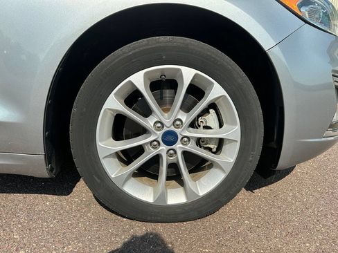 Used 2020 Ford Fusion Energi Titanium FWD image 39