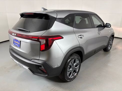 New 2026 Kia Seltos LX image 7