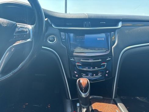Used 2015 Cadillac XTS Luxury image 17