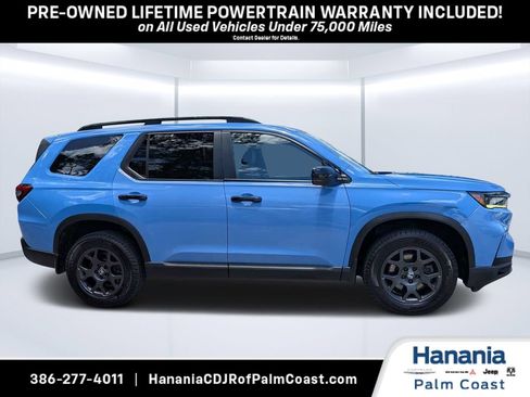 Used 2023 Honda Pilot TrailSport image 2