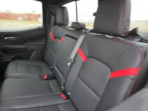 Used 2024 Chevrolet Colorado Z71 w/ Z71 Convenience Package 2 AWD/4WD image 49