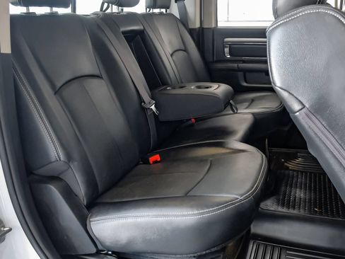 Used 2018 RAM 2500 Laramie w/ Sport Appearance Group AWD/4WD image 33