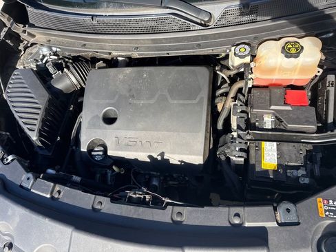 Used 2019 Chevrolet Traverse LT image 28