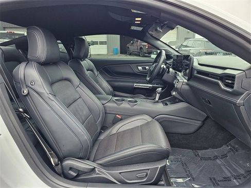 Used 2024 Ford Mustang GT Premium image 13