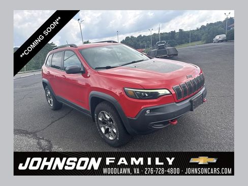 Used 2019 Jeep Cherokee Trailhawk AWD/4WD image 1