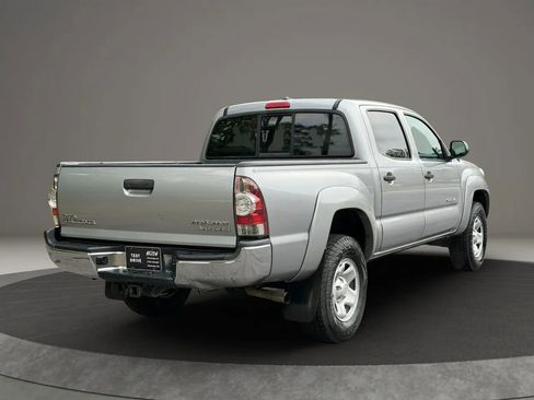 Used 2015 Toyota Tacoma PreRunner w/ SR5 Package RWD image 4