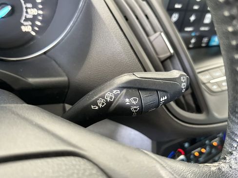 Used 2018 Ford Escape SEL AWD/4WD image 22