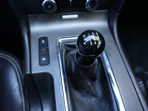 Used 2013 Ford Mustang GT Premium image 30