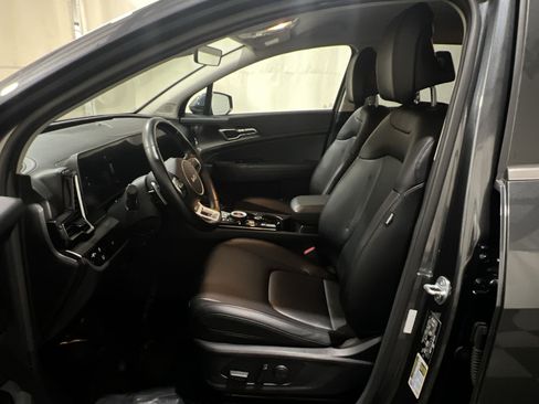 Used 2023 Kia Sportage EX AWD/4WD image 18