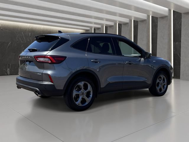 Used 2025 Ford Escape ST-Line Select AWD/4WD image 6
