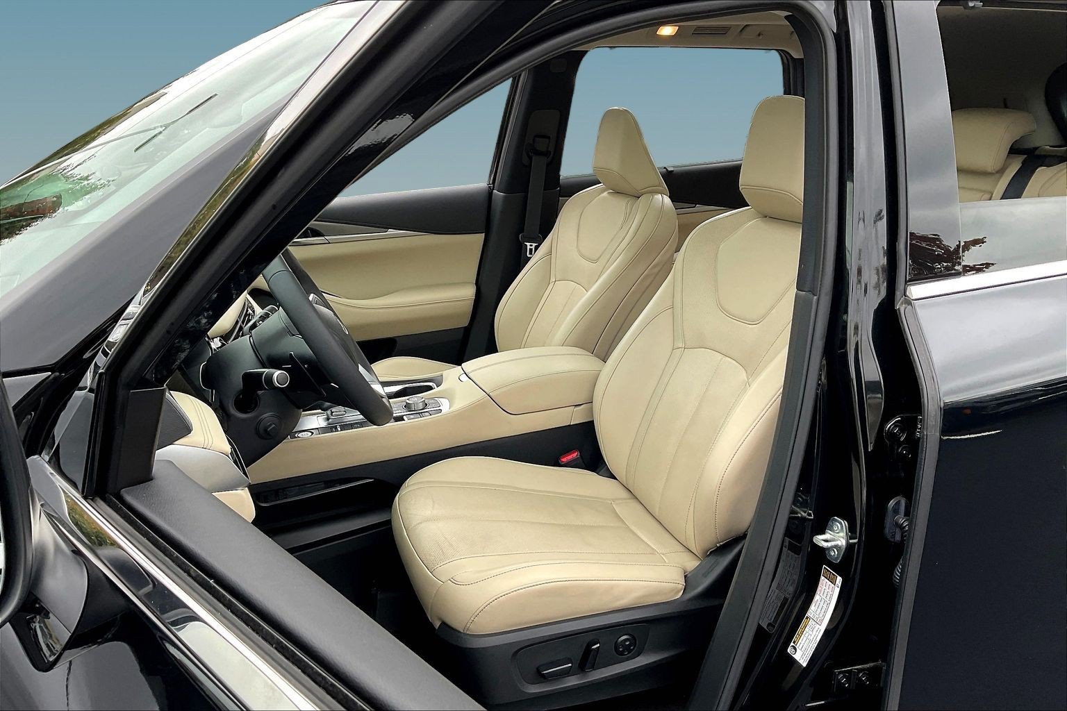 Certified 2023 INFINITI QX60 Luxe w/ Cargo Package AWD/4WD image 20