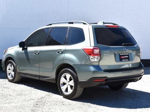 Used 2017 Subaru Forester 2.5i w/ Alloy Wheel Package AWD/4WD image 2