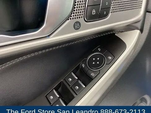 Used 2020 Ford Explorer Limited image 10