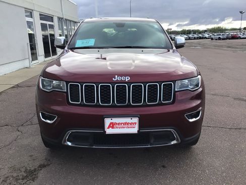 Used 2021 Jeep Grand Cherokee Limited w/ Trailer Tow Group IV AWD/4WD image 3