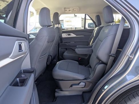 New 2026 Ford Explorer Active RWD image 21