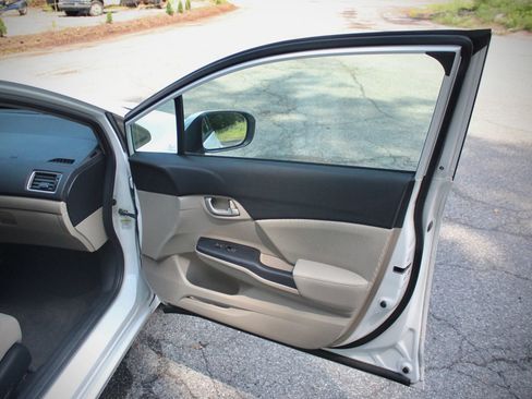 Used 2014 Honda Civic LX image 45
