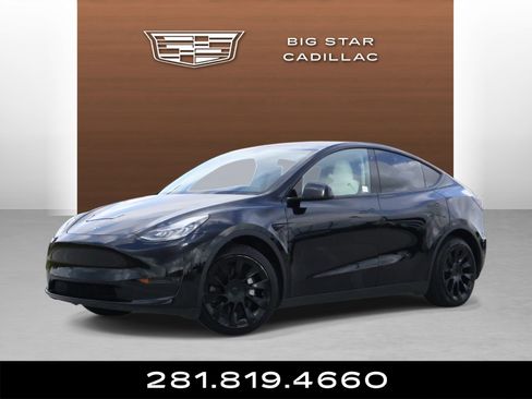 Used 2021 Tesla Model Y Long Range image 1