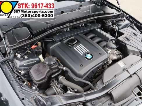 Used 2011 BMW 328i xDrive Sedan AWD/4WD image 22