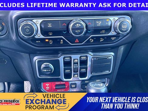 Used 2018 Jeep Wrangler Unlimited Rubicon image 26