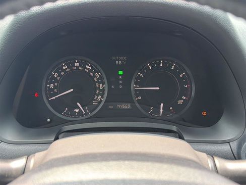 Used 2010 Lexus IS 250C RWD image 5