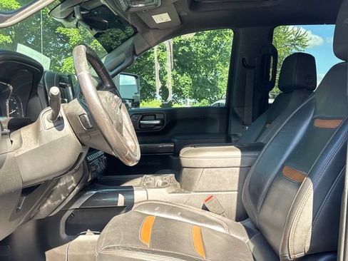 Used 2021 GMC Sierra 2500 AT4 w/ AT4 Premium Plus Package AWD/4WD image 12