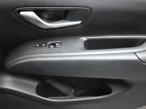 Certified 2024 Hyundai Tucson SE AWD/4WD image 11