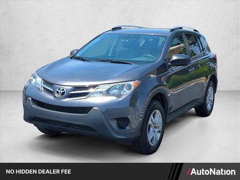 Used 2014 Toyota RAV4 LE FWD image 1