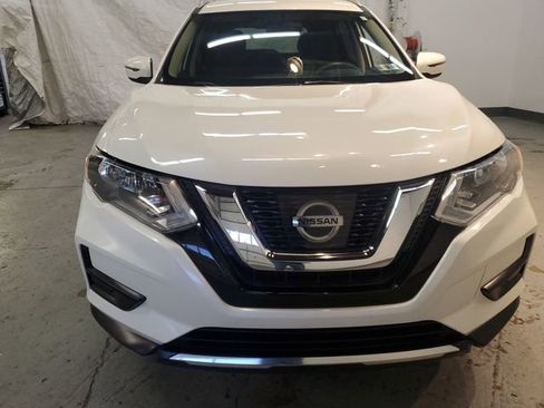 Used 2017 Nissan Rogue SV image 9