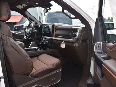 New 2025 Ford F350 King Ranch w/ Chrome Package image 10