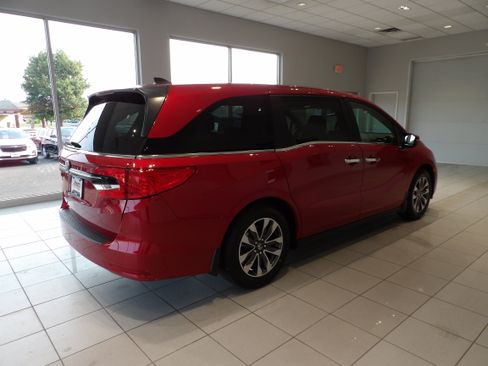 Used 2023 Honda Odyssey EX-L image 4