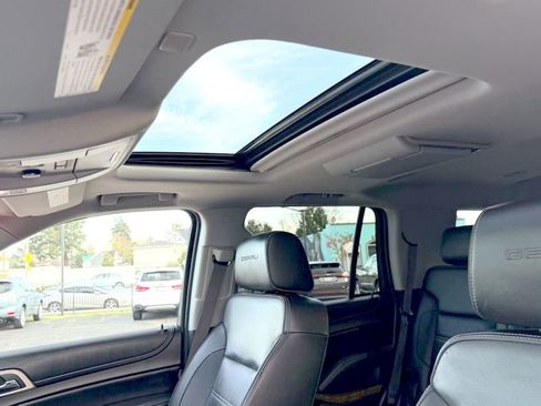 Used 2017 GMC Yukon Denali w/ Open Road Package image 13