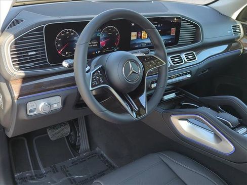 New 2026 Mercedes-Benz GLS 450 4MATIC image 3