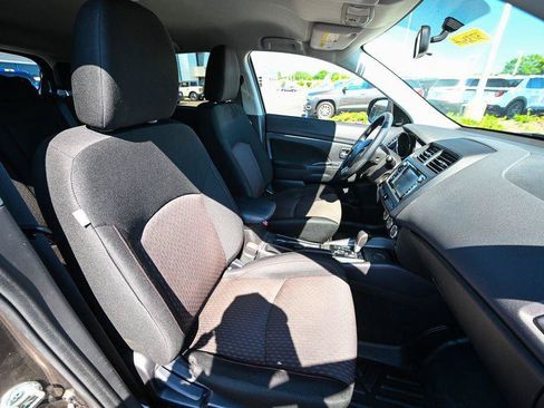 Used 2018 Mitsubishi Outlander Sport LE FWD image 24