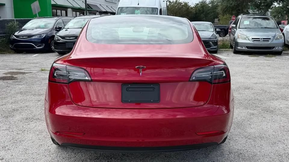 Used 2023 Tesla Model 3 Standard Range RWD image 5