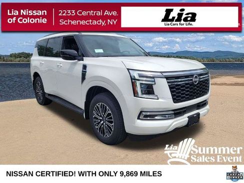 Certified 2025 Nissan Armada SL AWD/4WD image 1