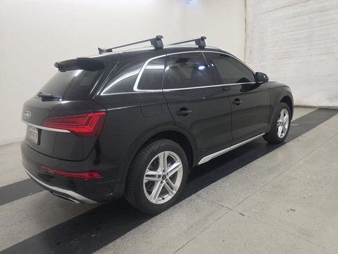 Used 2024 Audi Q5 e Premium Plus w/ Premium Plus Package AWD/4WD image 3