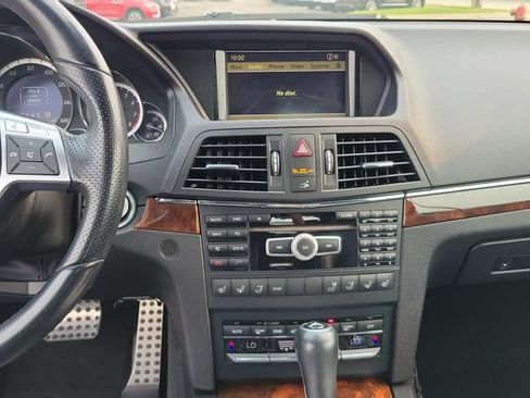Used 2012 Mercedes-Benz E 550 Cabriolet image 11
