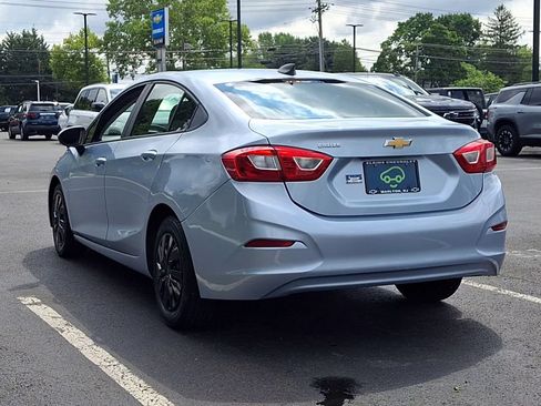 Certified 2017 Chevrolet Cruze LS FWD image 9