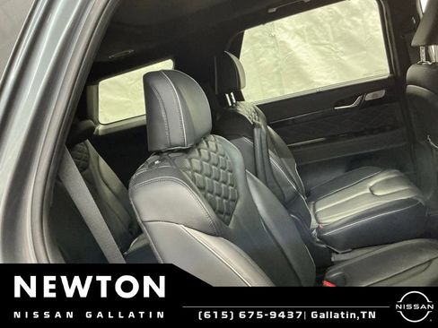 Used 2022 Hyundai Palisade Calligraphy FWD image 10