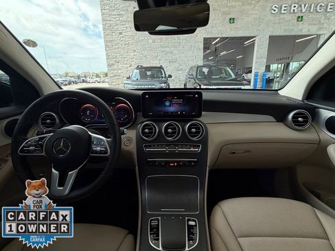 Used 2022 Mercedes-Benz GLC 300 w/ Premium Package Lite image 26